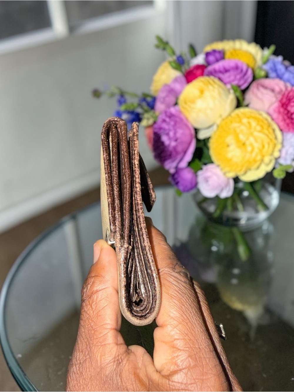 Gucci Beige GG Supreme Canvas Trifold Wallet with Silver Accents EUC - Picture 8 of 15